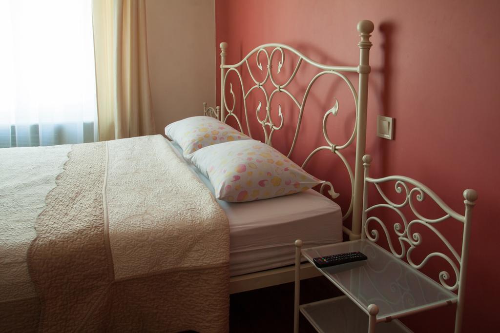 Apartment Roksolana 2 Lviv Kültér fotó